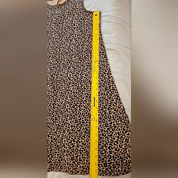 Old Navy Leopard Print Swing Dress size Large - Picture 6 of 7